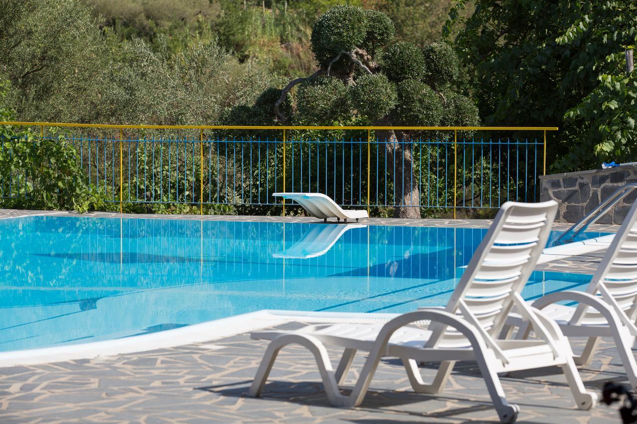 Turismo Rurale Il Sole Villa Sant'Angelo di Brolo ภายนอก รูปภาพ