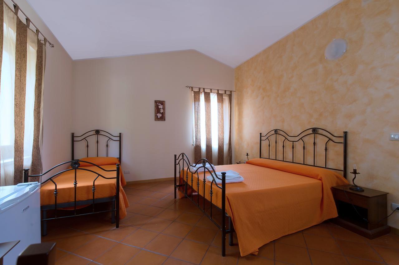 Turismo Rurale Il Sole Villa Sant'Angelo di Brolo ห้อง รูปภาพ