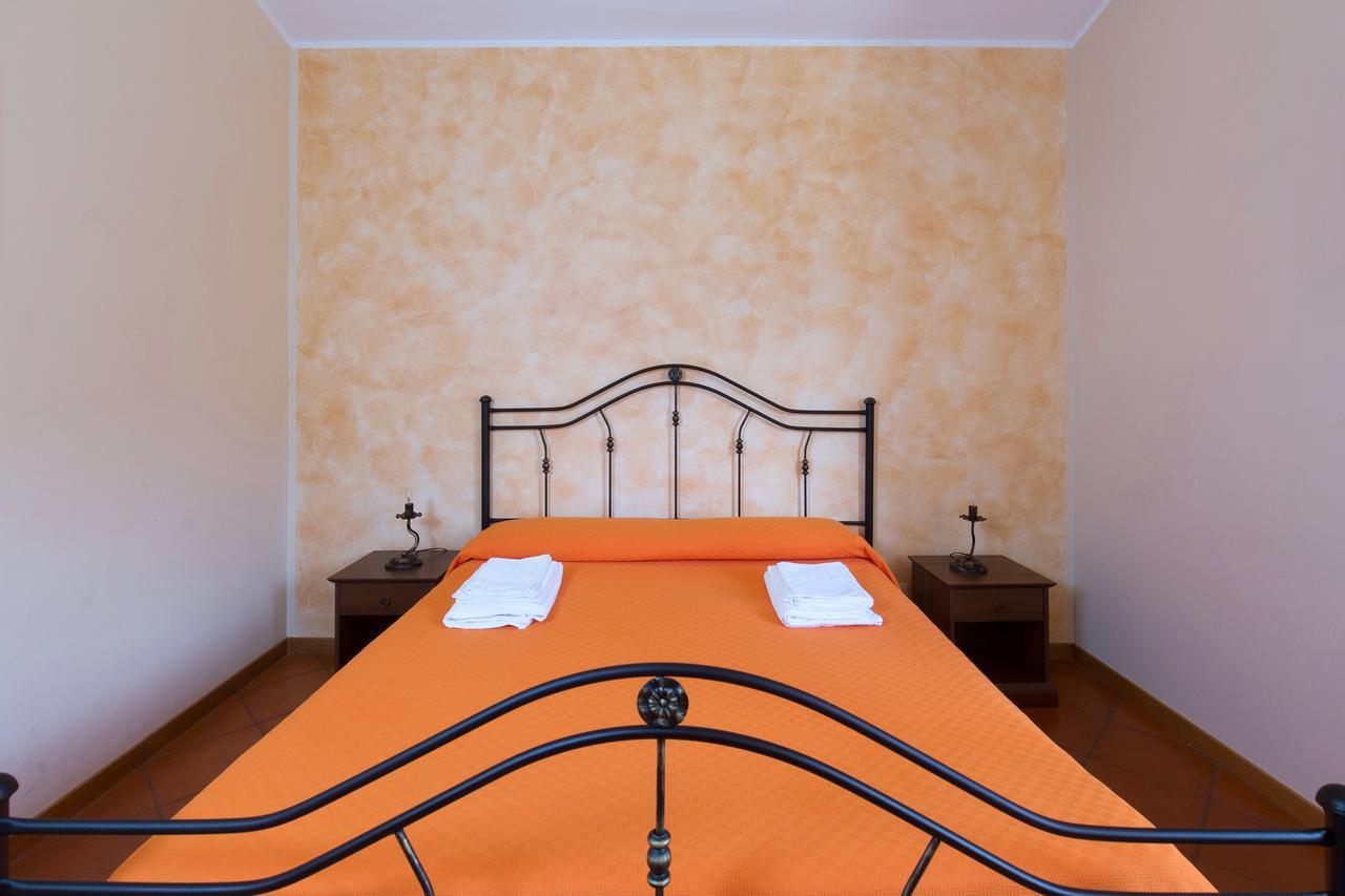 Turismo Rurale Il Sole Villa Sant'Angelo di Brolo ภายนอก รูปภาพ